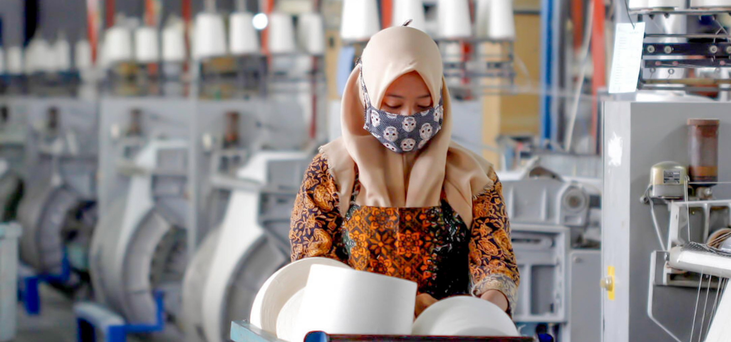 UNGGUL JAYA: Jembatan Material Bangunan yang Membangun Cilacap